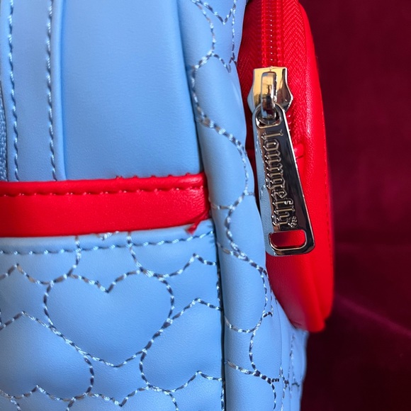 NWT Pixar Wall-E & EVE heart shaped pin display backpack. Loungefly ita bag - Picture 11 of 12